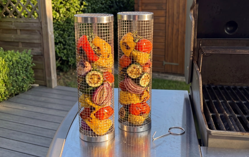Serving grilled vegetables from the basket